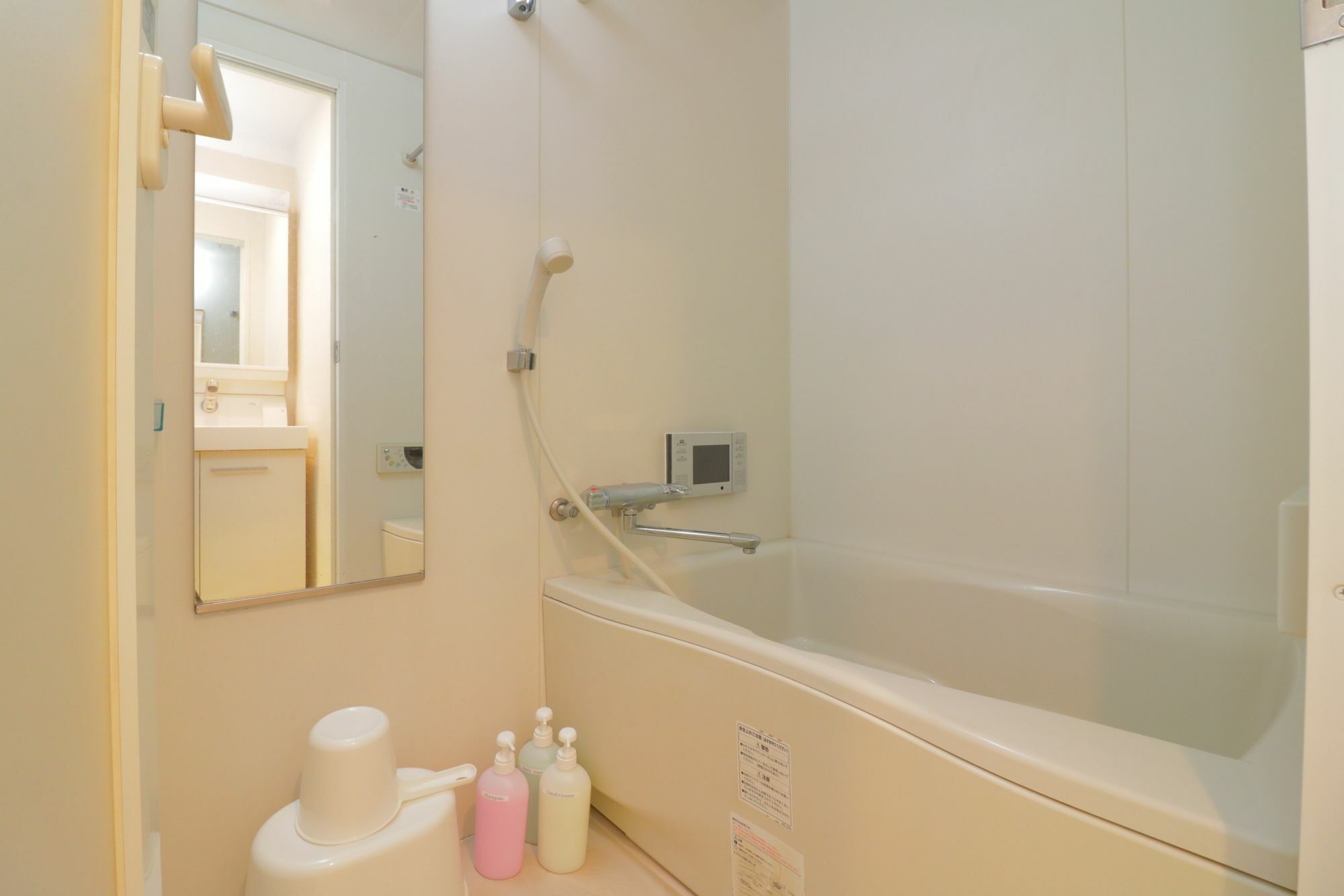 Hg Cozy Hotel No 17 通天閣前 Ōsaka Exterior foto
